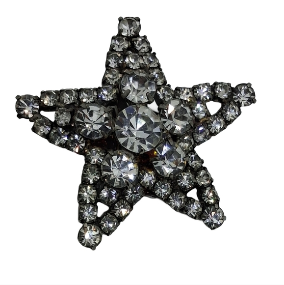 VINTAGE  WHITE RHINESTONE STAR EARRINGS & BROOCH SET - Picture 4 of 9